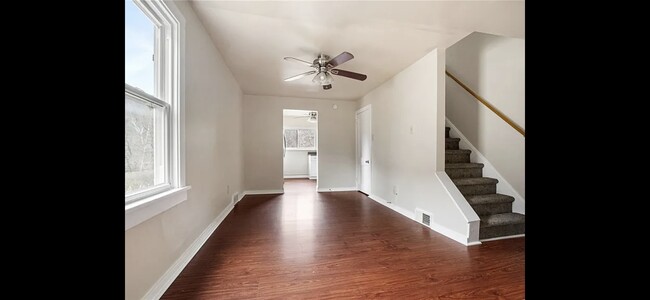 Building Photo - 523 Ambridge Ave