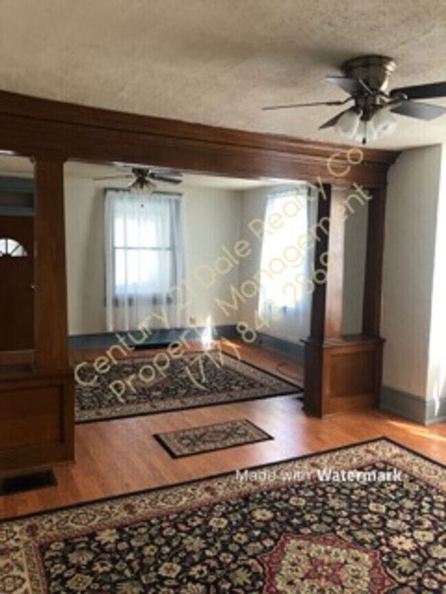 Building Photo - 3 Bedroom Home in Red Lion School District