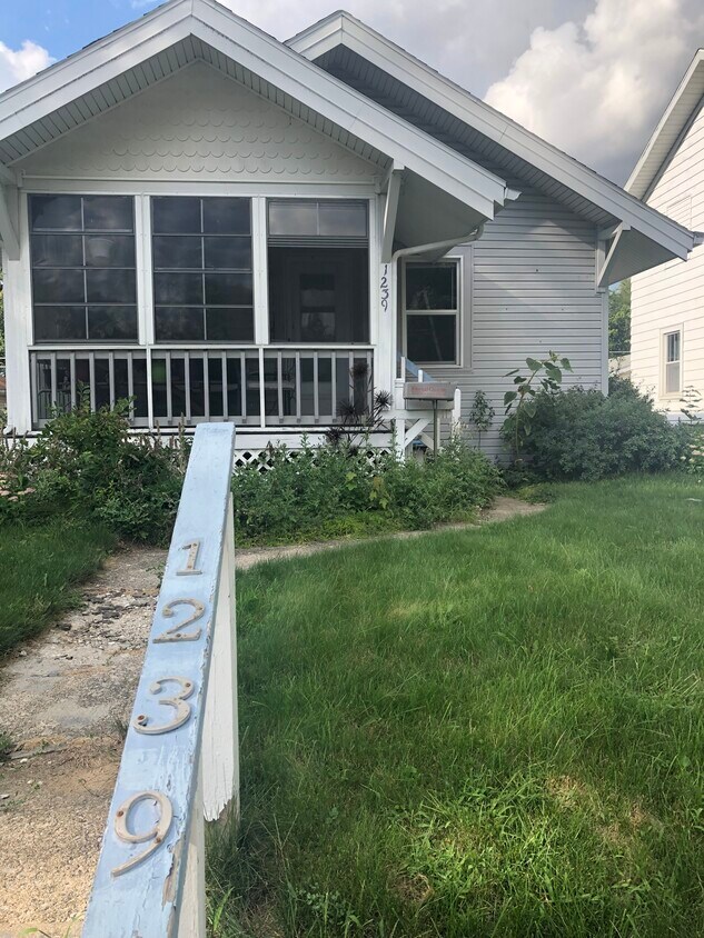 Foto principal - 1239 Charlotte Ave