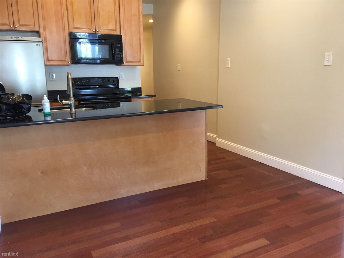 Foto principal - 929 S 13th St