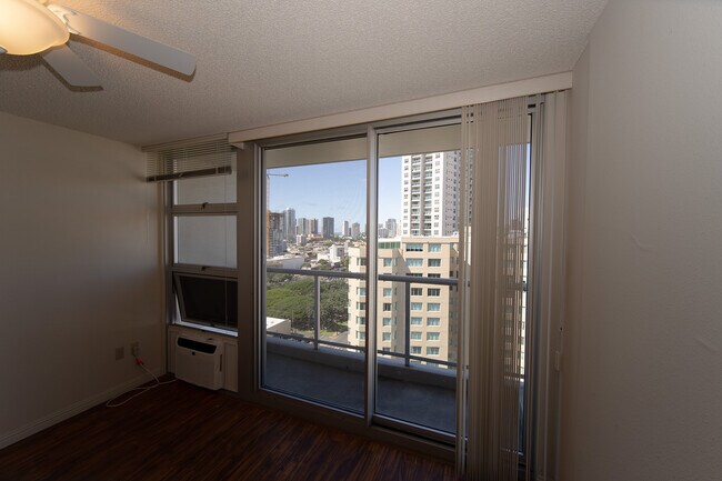 Foto del edificio - 1315 Kalakaua Ave