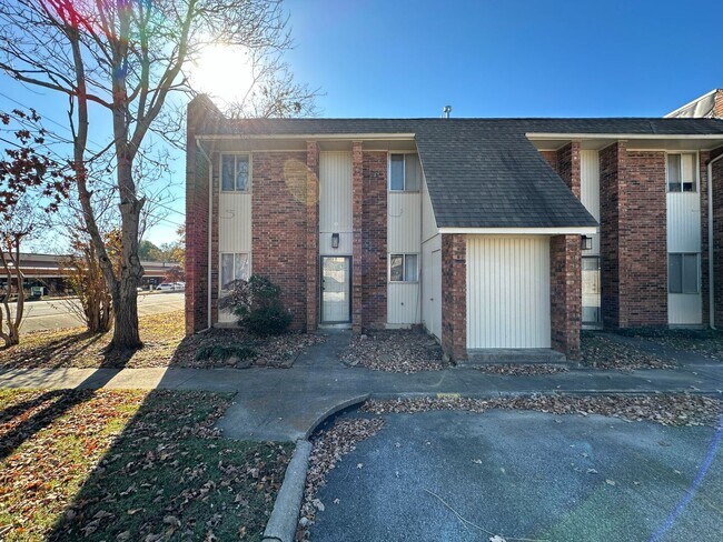 Foto del edificio - * Move-In Special * * Water Paid ; Washer/...