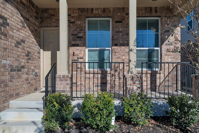 Building Photo - 5710 Calaveras Way