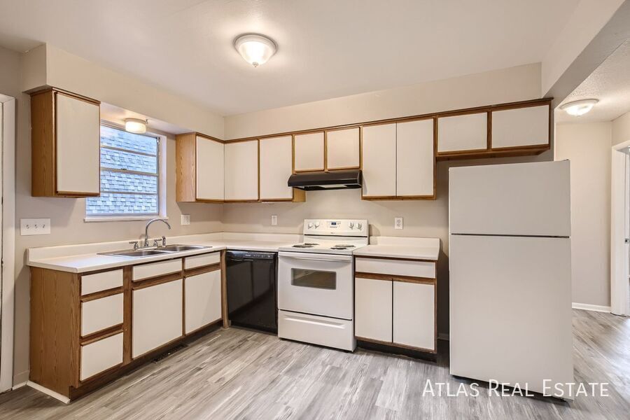 Foto principal - 331 N Columbine St