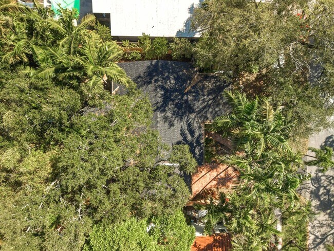 Foto del edificio - 751 NE 80th St