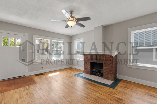Building Photo - 129 N Meridian Ave