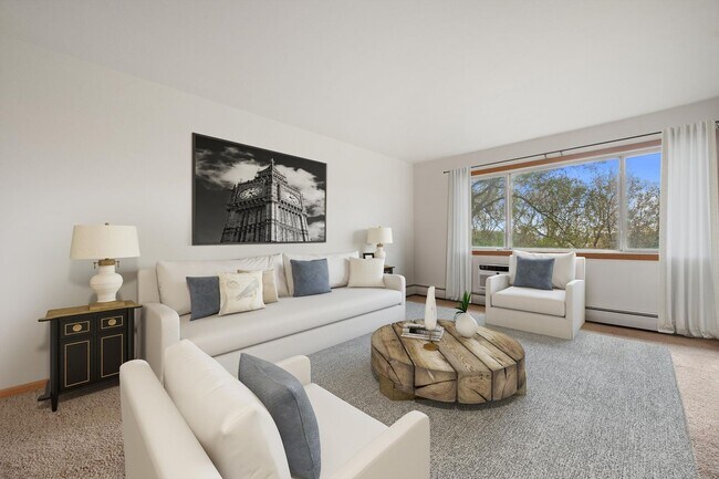 Foto del interior - Delafield Country Aire Associates LLC