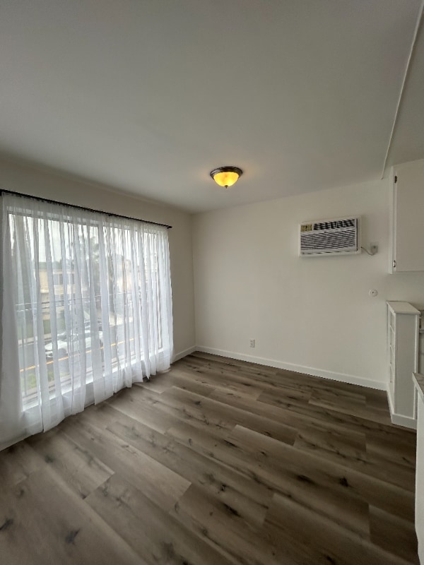 Photo - 815 Crenshaw Blvd Apartment