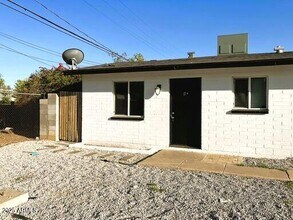 Building Photo - 3128 W Pima St