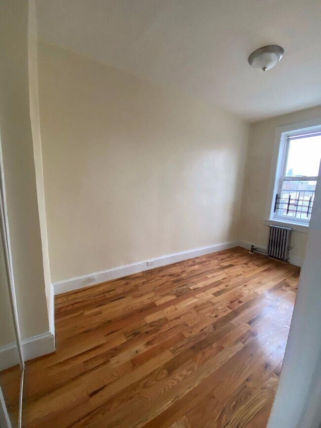 Building Photo - 702 Bergenline Ave