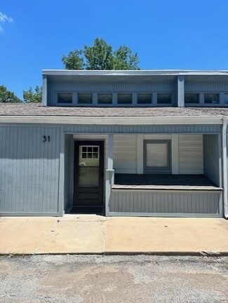 Building Photo - 31 Estes Dr