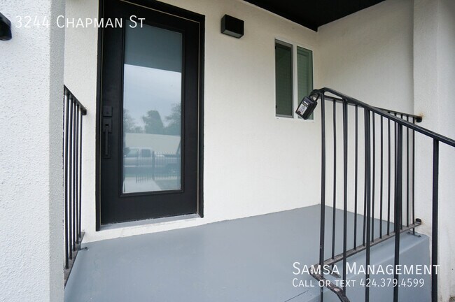 Foto del edificio - 3244 Chapman St