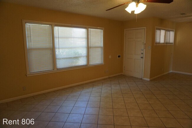 Building Photo - 2 br, 2 bath House - 2106 17TH