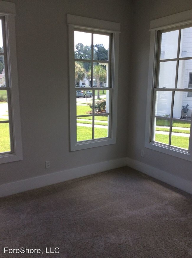 Foto del edificio - 10 Halsey Cir