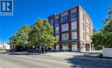 Building Photo - 36 Regina St N