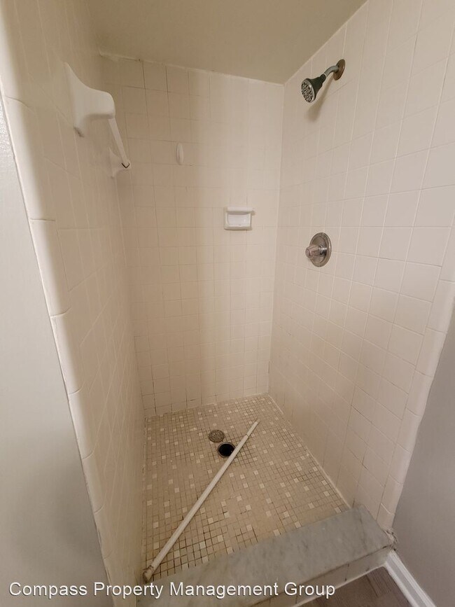 Foto del edificio - 2 br, 2 bath House - 1338 Independence Dr....