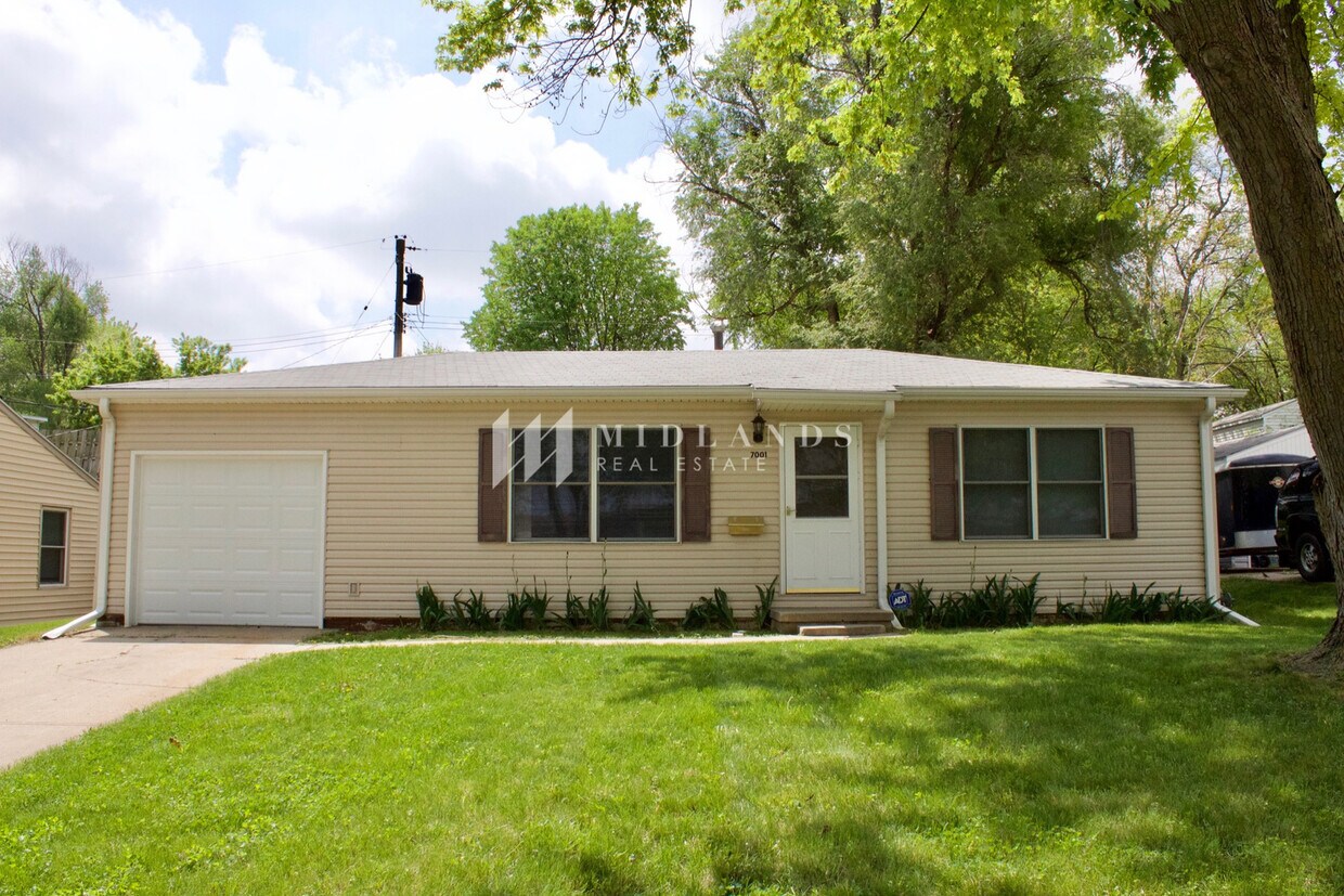 Primary Photo - LaVista Ranch Home