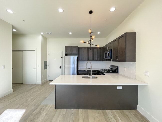 Kitchen - 604 Bloomfield Kitchen - 604 Bloomfield