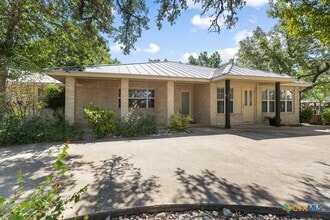Building Photo - 203 US-87