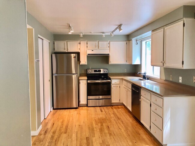 Foto del edificio - Kirkland Townhome