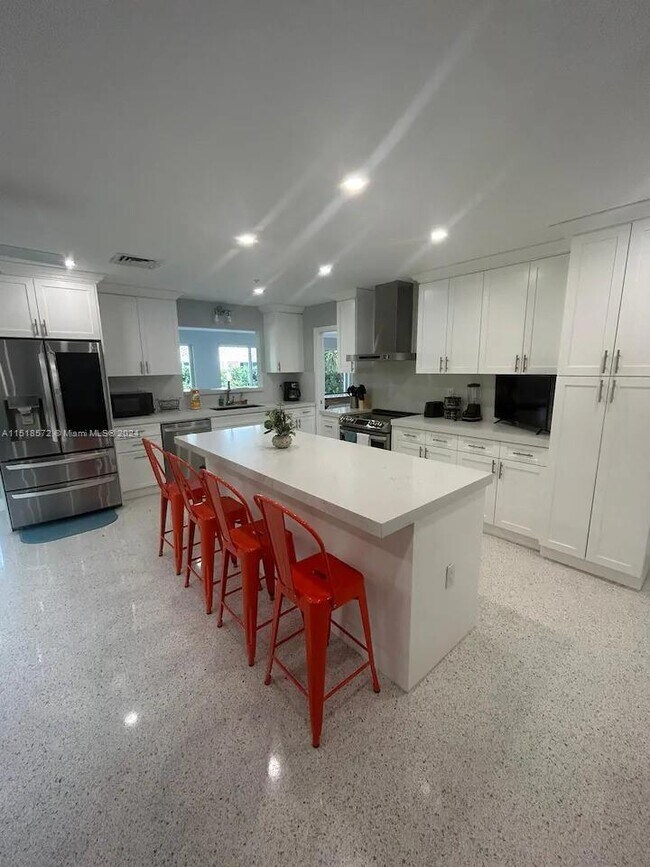 Foto del edificio - 4780 NE 28th Ave