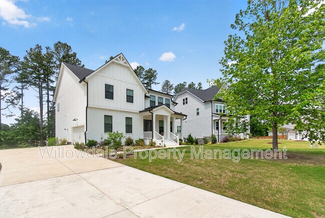 Building Photo - 111 N Parkside Dr
