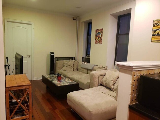 Foto del edificio - 329 3rd Ave