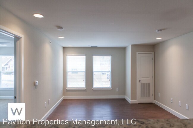 Foto del edificio - 2 br, 2 bath Apartment - Large Apartments ...