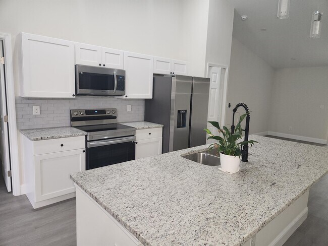 Foto del edificio - 3309 10th St W