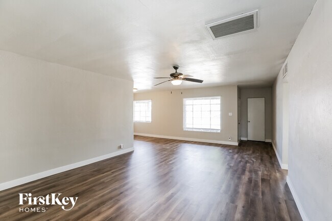 Building Photo - 2041 W Georgia Ave