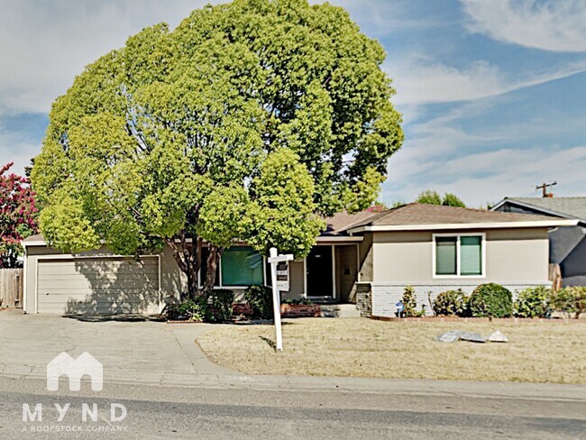 Foto del edificio - 2428 Drayton Dr