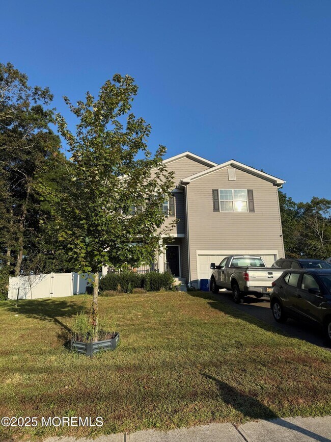 Building Photo - 22 Nautilus Dr