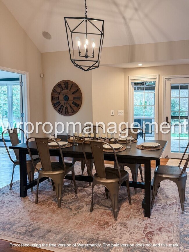 Foto del edificio - Gorgeous 3 bed 3.5 bath in Temperance