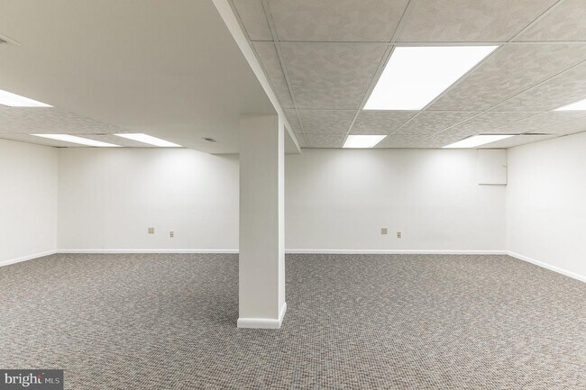 Building Photo - 23 Kilburn Ct