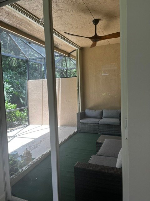 Foto del edificio - 7015 Willow Pine Way