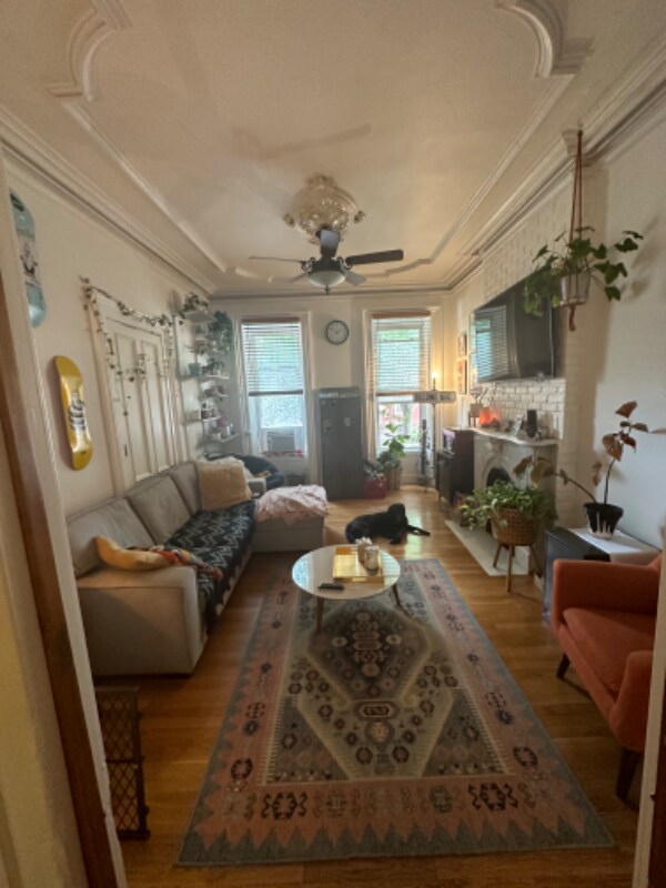 247 2nd St Unit 1, Troy, NY 12180 Room for Rent in Troy, NY