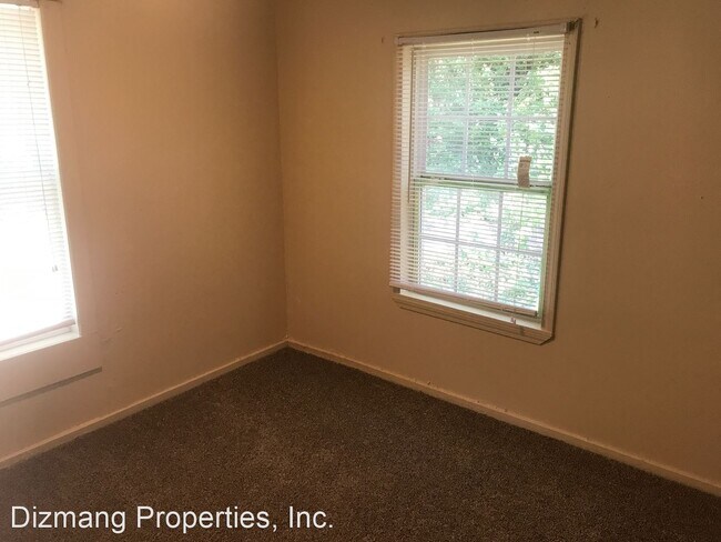 Building Photo - 3 br, 1 bath House - 2749 W. Olive St.