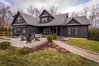 Building Photo - 46 Will Tremper Dr