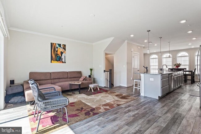 Foto del edificio - 4785 Cherokee St