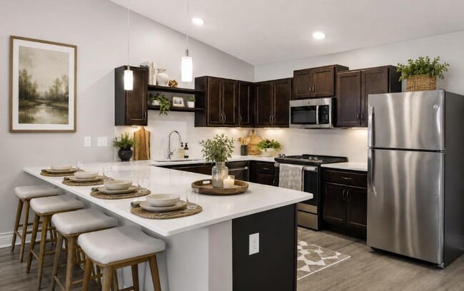 Building Photo - The Villas at Bakers Ridge - P1
