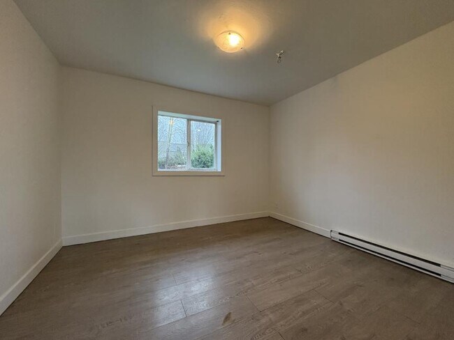 Photo du bâtiment - 1 bedroom in Maple Ridge BC V2X 3L4