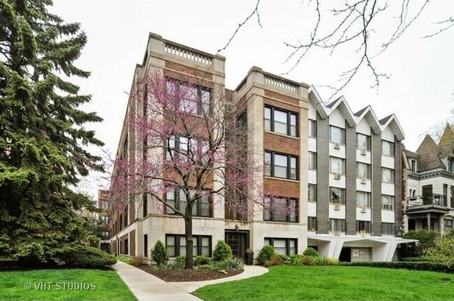 Foto del edificio - 558 W Deming Pl