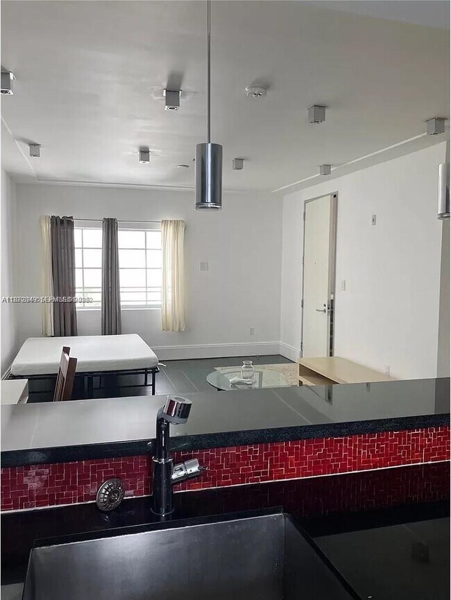 Foto del edificio - 1515 Euclid Ave