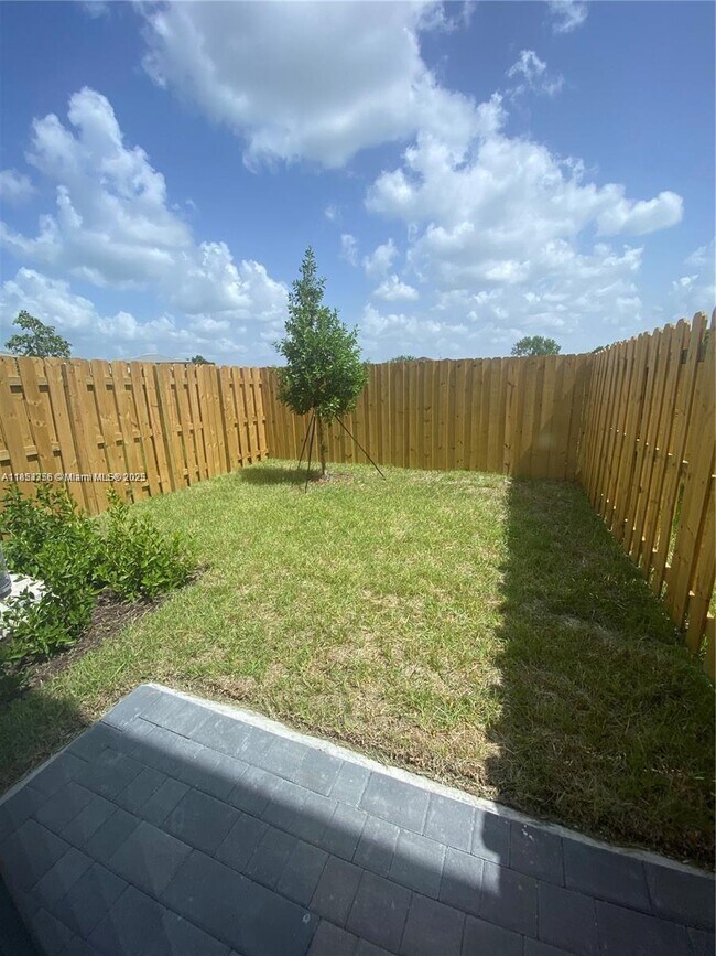 Foto del edificio - 13281 SW 285th St