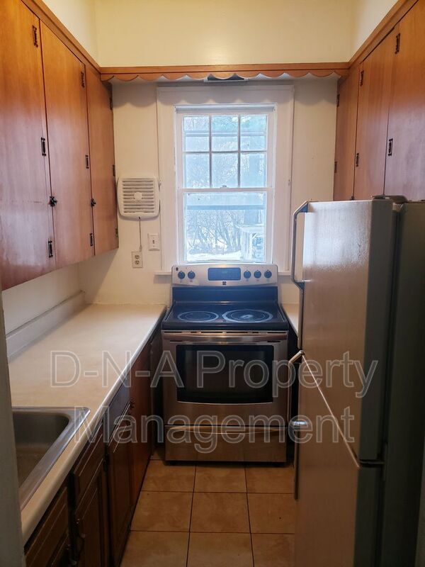 500 Thomas St Unit 1, Stroudsburg, PA 18360 Condo for Rent in