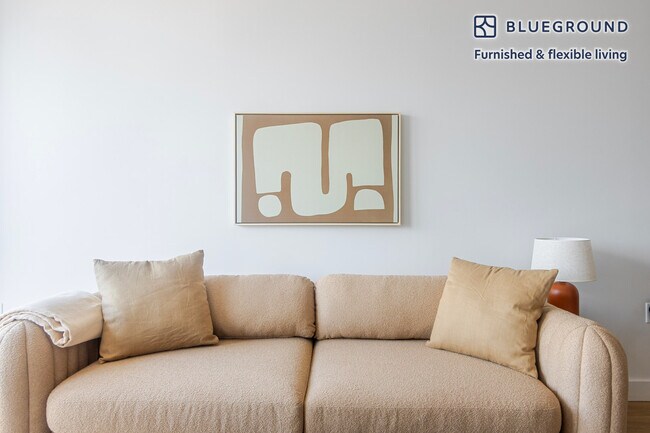 Foto del edificio - 37-05 30th St