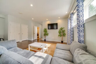 Building Photo - 16208 47th Ave S