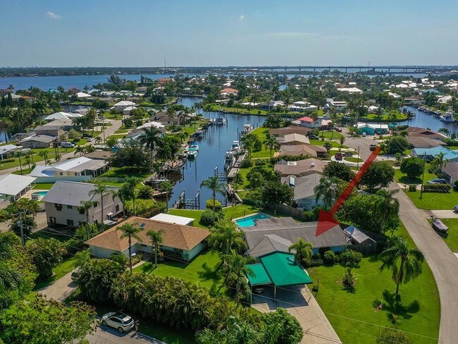 Foto del edificio - 337 SW Riverway Blvd