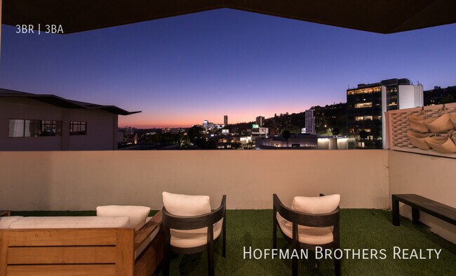 Building Photo - 1155 N La Cienega Blvd