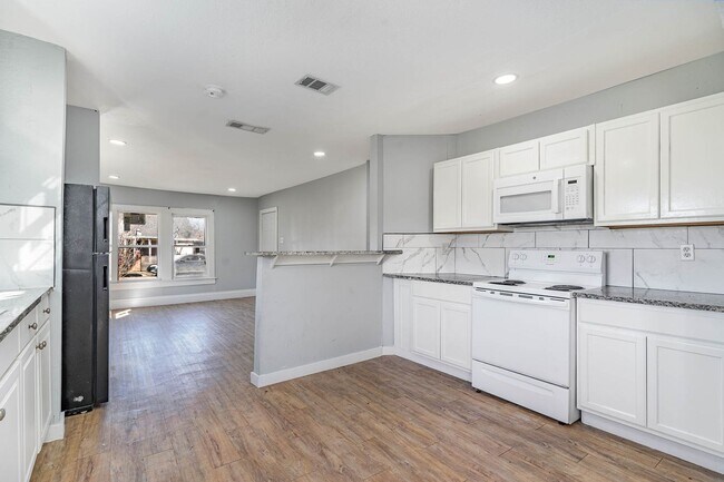 Foto del edificio - 1406 Galloway Ave